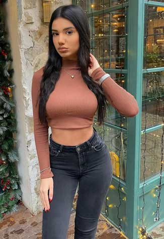 VIP call girls in Agra